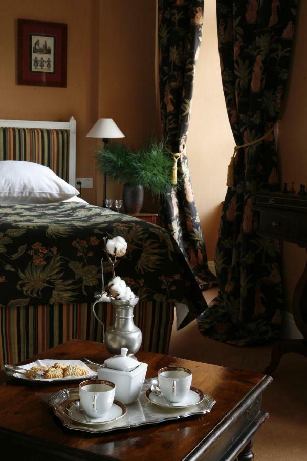 Hotel Dwor Kosciuszko Краков Экстерьер фото A bedroom at the Inn at the Opera